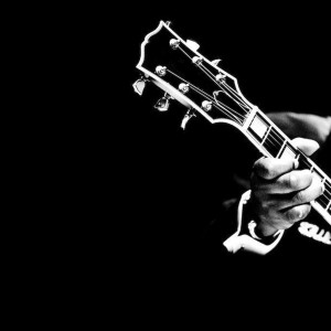 ดาวน์โหลดและฟังเพลง Echoes of a Heartbeat พร้อมเนื้อเพลงจาก Tahta Menezes