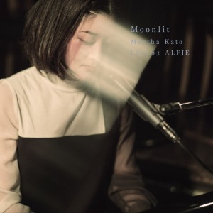 收听Martha Kato的Small Sky歌词歌曲