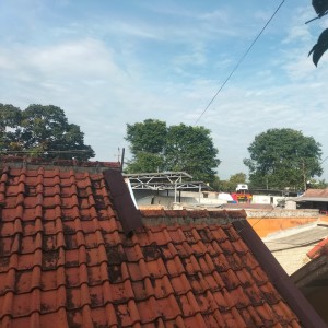 Dengarkan Limaput lagu dari OTOY dengan lirik