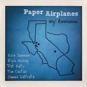 收聽Hey Brontosaurus的Paper Airplanes歌詞歌曲