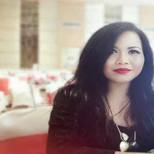 Listen to Aku Percaya song with lyrics from Caecilia Maya