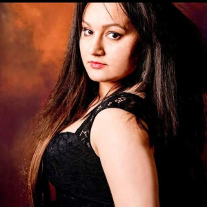 Listen to Vivo per lei song with lyrics from Andreea