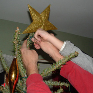 ดาวน์โหลดและฟังเพลง Please Believe in Santa พร้อมเนื้อเพลงจาก Mike Dalton