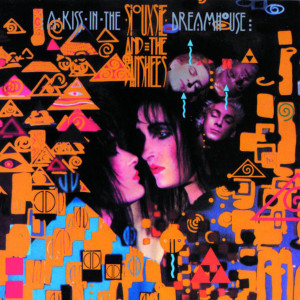ดาวน์โหลดและฟังเพลง Circle พร้อมเนื้อเพลงจาก Siouxsie And The Banshees