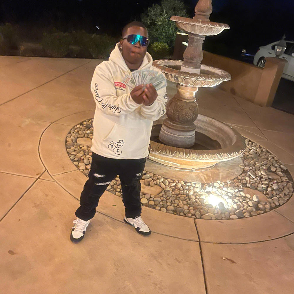 HOW YOU A DRILLA (feat. DUBB 20|Explicit)