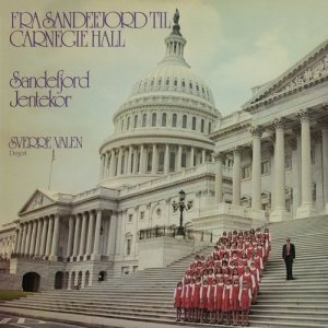 ดาวน์โหลดและฟังเพลง Dancing Song (Live) พร้อมเนื้อเพลงจาก Sandefjord Jentekor