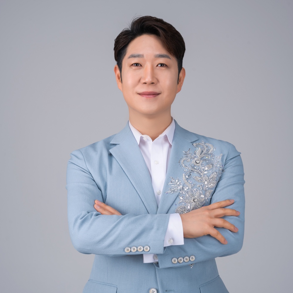PARK SUNG HYUN