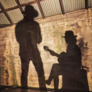 Dengarkan Glæsibær lagu dari Cygnus dengan lirik