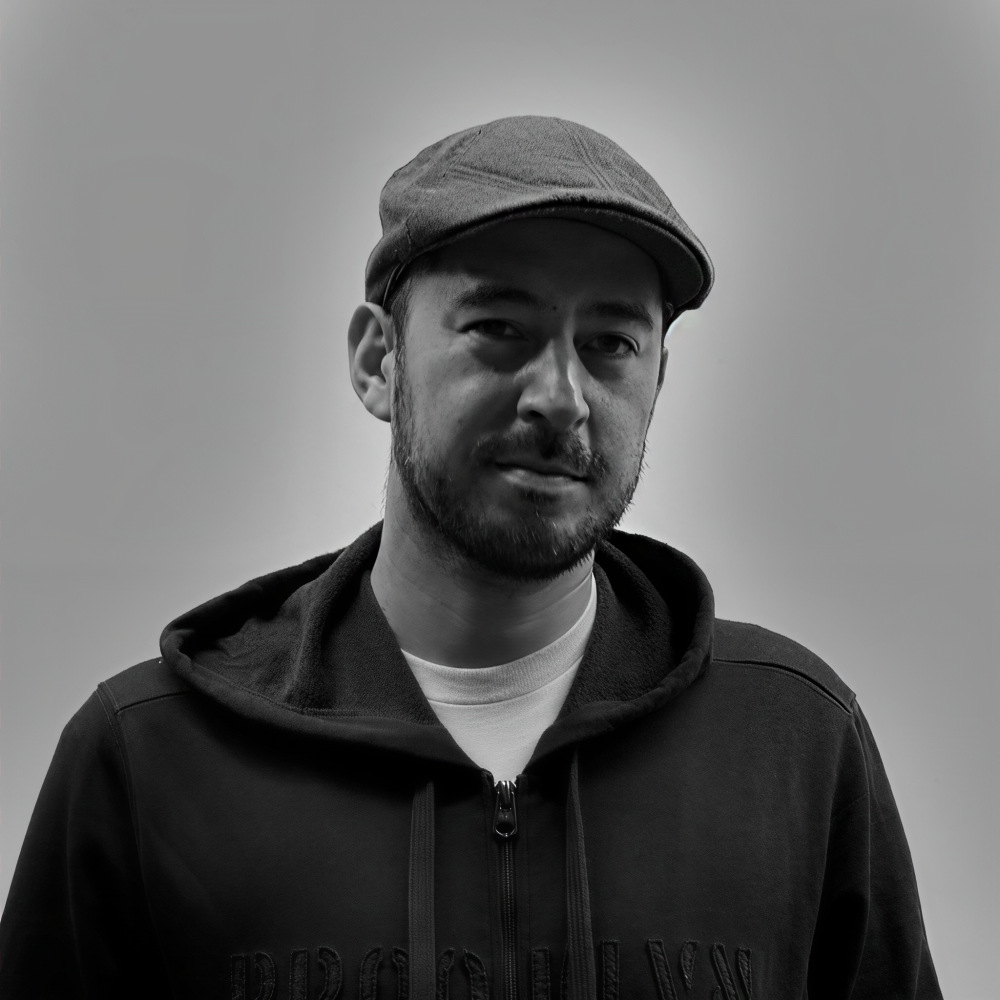 Mark de Clive-Lowe