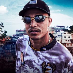 Mc Juliano St的專輯Fazendo Investimento (Explicit)