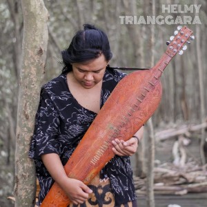 Dengarkan Peace and Blessings (Sape Dayak Borneo) lagu dari Helmy Trianggara dengan lirik