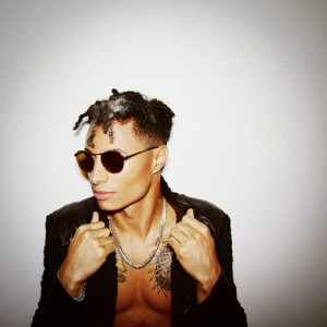 收聽José James的Live Your Fantasy歌詞歌曲