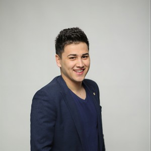 Listen to Дурашка song with lyrics from Ahmed Shad