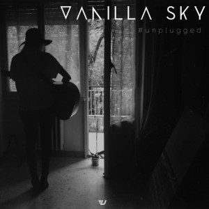 ดาวน์โหลดและฟังเพลง Invincible (Unplugged) พร้อมเนื้อเพลงจาก Vanilla Sky