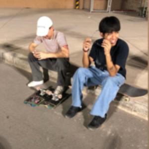 收聽Bbyjuice的Five bitches (feat. Yxungahr) (Explicit)歌詞歌曲