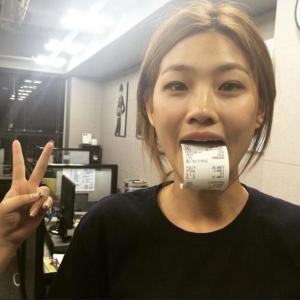 收聽Lolaugi的Relate歌詞歌曲