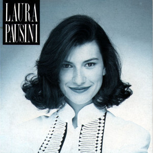 ดาวน์โหลดและฟังเพลง Strani amori พร้อมเนื้อเพลงจาก Laura Pausini