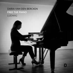 Listen to I. Allegro song with lyrics from Daria van den Bercken