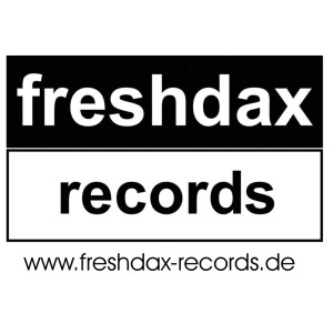 Listen to Concerto in D-Dur - Allegro (2 Hörner, Orchester) song with lyrics from Freshdax-Records