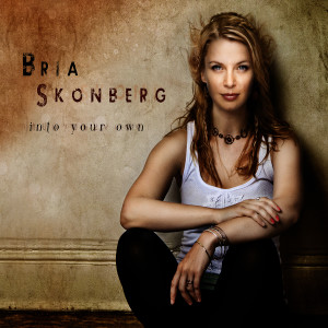 ดาวน์โหลดและฟังเพลง Julia พร้อมเนื้อเพลงจาก Bria Skonberg