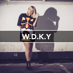 ดาวน์โหลดและฟังเพลง Beggar Remix พร้อมเนื้อเพลงจาก Danni Jackson