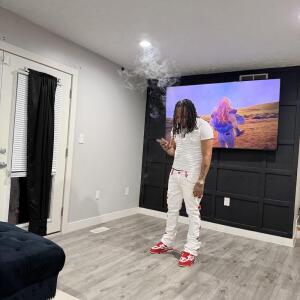 default playlist img