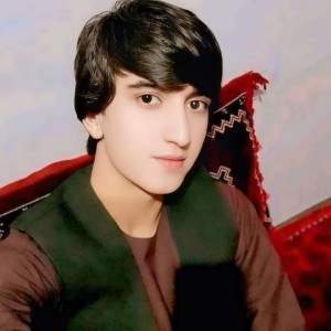 Listen to Lazz Paham Kavi Nazak song with lyrics from Wazir Pardes