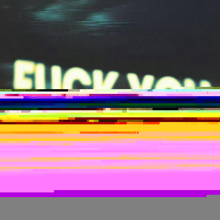 人到中年爱上了一个人 (伴奏)