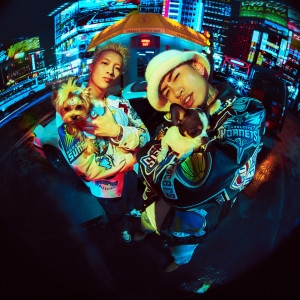 收听马思唯的黑色星期五歌词歌曲