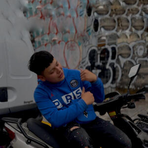 default playlist img