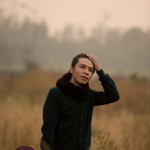 ดาวน์โหลดและฟังเพลง 奈何桥边 พร้อมเนื้อเพลงจาก 谢华