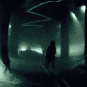 ดาวน์โหลดและฟังเพลง Isolation พร้อมเนื้อเพลงจาก Sour Gout