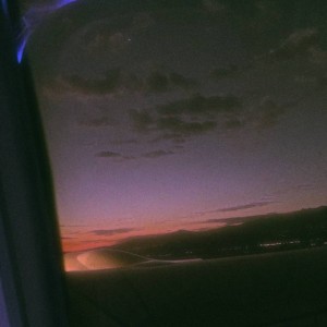 收听díqa的Согреться歌词歌曲