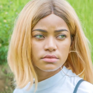 Dengarkan Fitiavagna Tsisy Interêt lagu dari Amc Junior dengan lirik