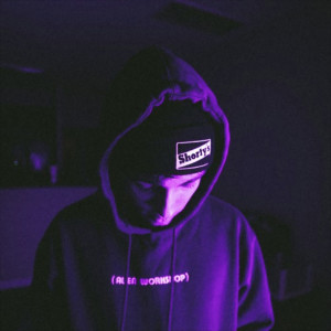 Dengarkan lagu Cookie in My Cone (Explicit) nyanyian Hooligan Chase dengan lirik