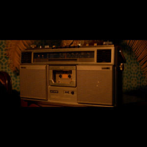 ดาวน์โหลดและฟังเพลง Radio (Explicit) พร้อมเนื้อเพลงจาก CN