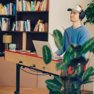 default playlist img