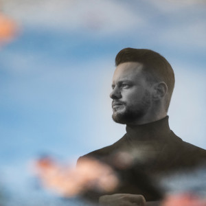 Listen to Lost on You song with lyrics from Voncken
