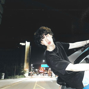 Listen to Foolish dream song with lyrics from views in i (뷰즈인아이)