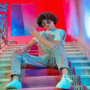 Dengarkan lagu الشورجيه 2 nyanyian Omar Shawar dengan lirik