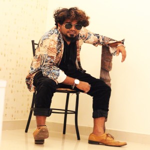 收聽Bharath Jack的Splash - Raver歌詞歌曲