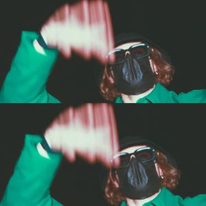 Dengarkan lagu Home nyanyian Opus dengan lirik