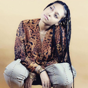 收聽Anabel Itoha的Addicted歌詞歌曲