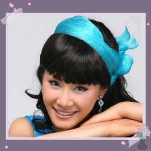 Listen to 雨吻花 song with lyrics from 于文华