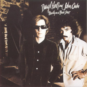 收聽Daryl Hall And John Oates的Why Do Lovers Break Each Other's Heart?歌詞歌曲