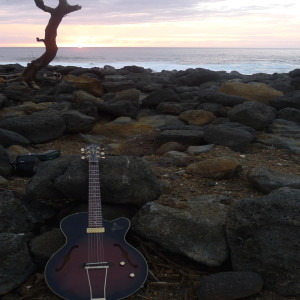 Dengarkan Secret Places lagu dari David Eastoe dengan lirik