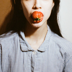 Listen to Strawberry Mind song with lyrics from Makara