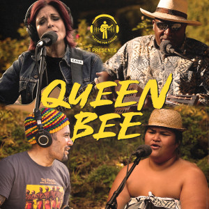 ดาวน์โหลดและฟังเพลง Queen Bee พร้อมเนื้อเพลงจาก Playing For Change