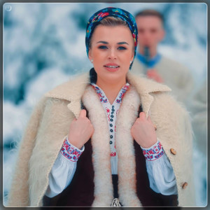 Listen to Ca-n Sara Crăciunului song with lyrics from Georgiana Marina