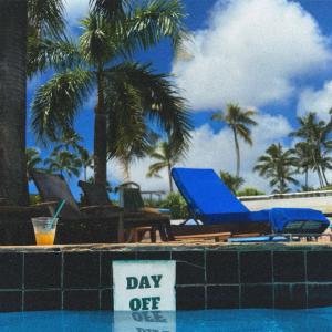 收聽Max Dena的Jacaranda (The Instrumental Version)歌詞歌曲